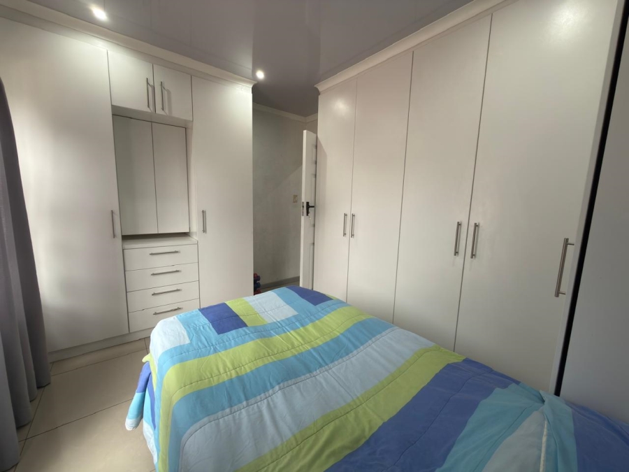 3 Bedroom Property for Sale in Sanddrift Western Cape